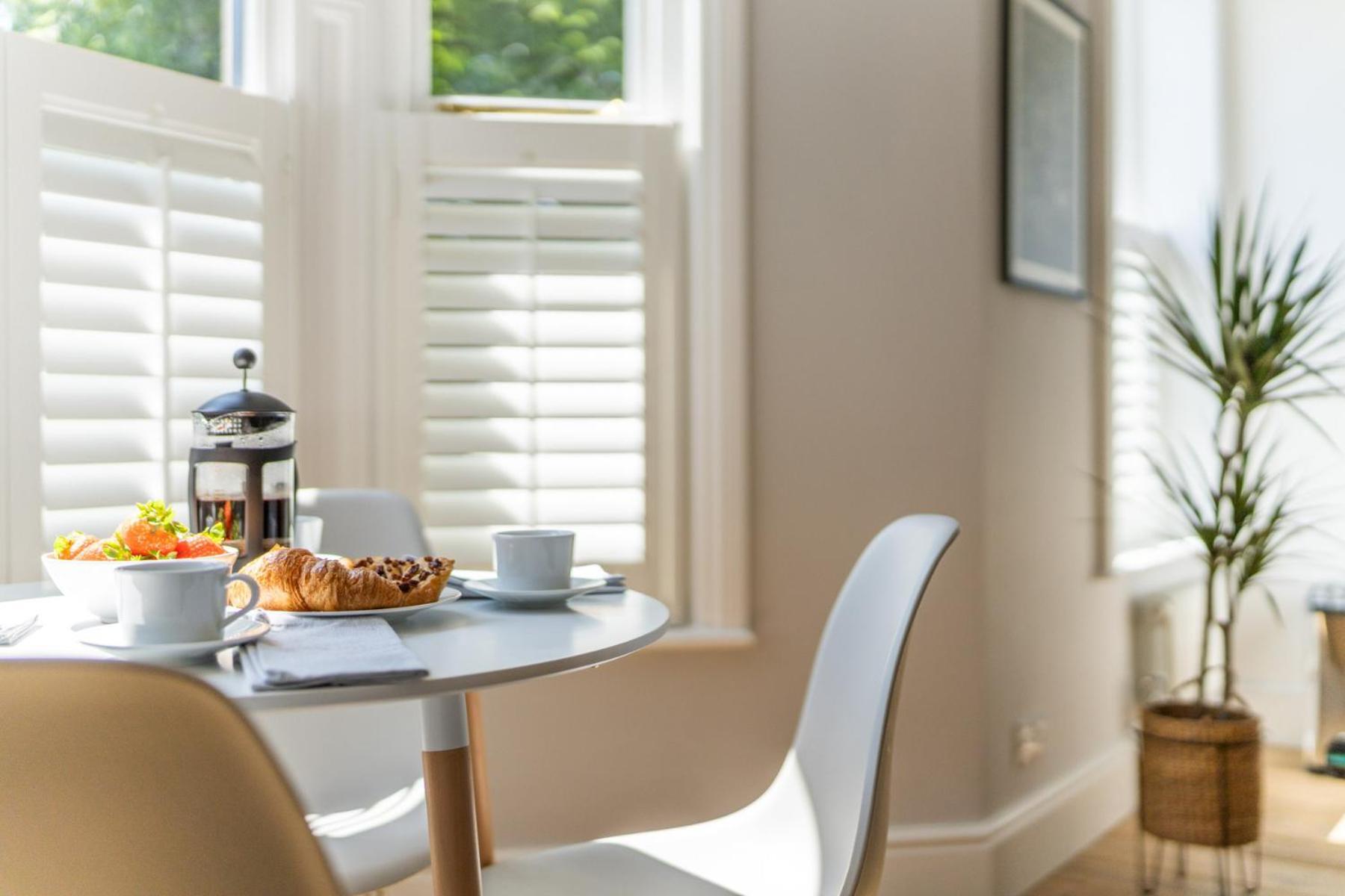 Charming Elegance At The Pontcanna Pearl - Prime Location With Comfort And Style Cardiff Eksteriør billede